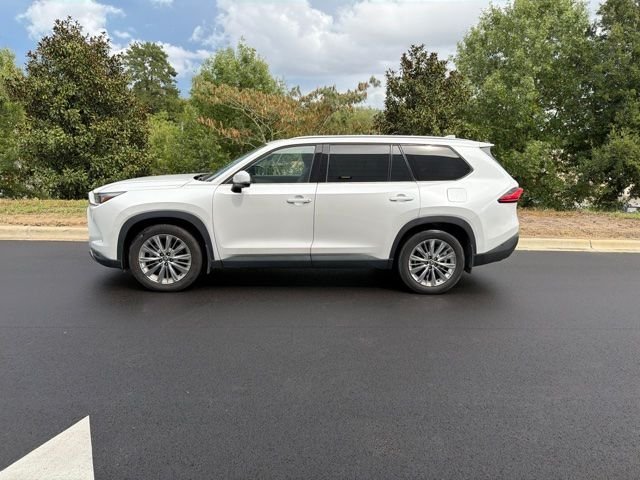 toyota grand highlander 2024 5TDAAAB56RS015581 image toyota grand highlander 2024 5TDAAAB56RS015581 image